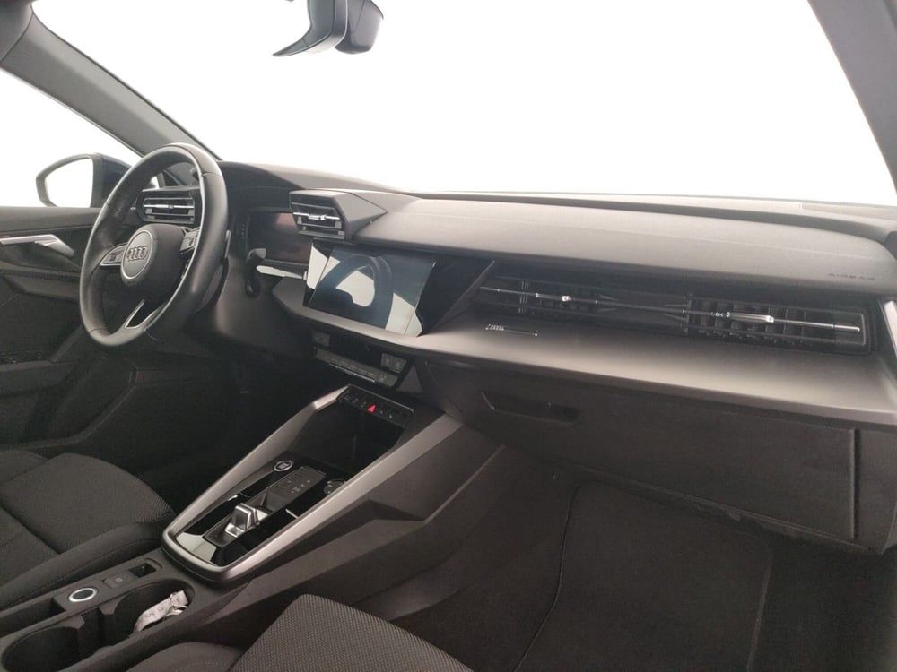 Audi A3 Sportback usata a Napoli (12)
