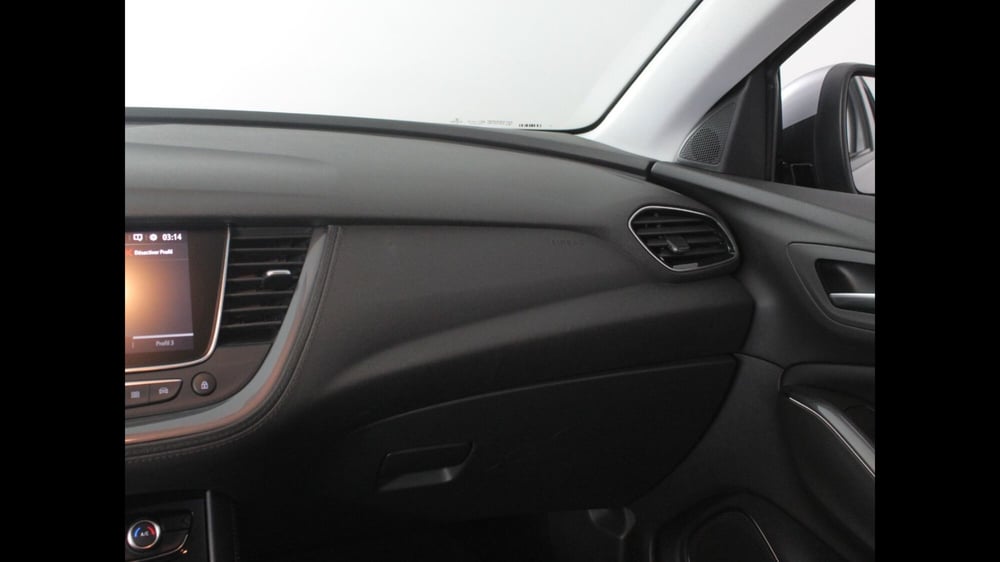 Opel Grandland X usata a Palermo (17)