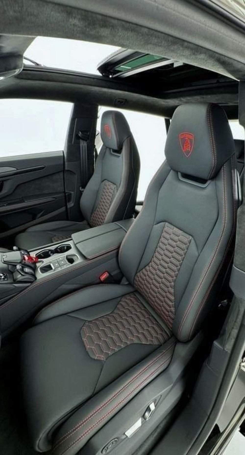 Lamborghini Urus usata a Perugia (16)