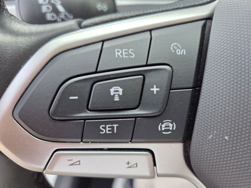 Volkswagen T-Roc usata a Cremona (14)