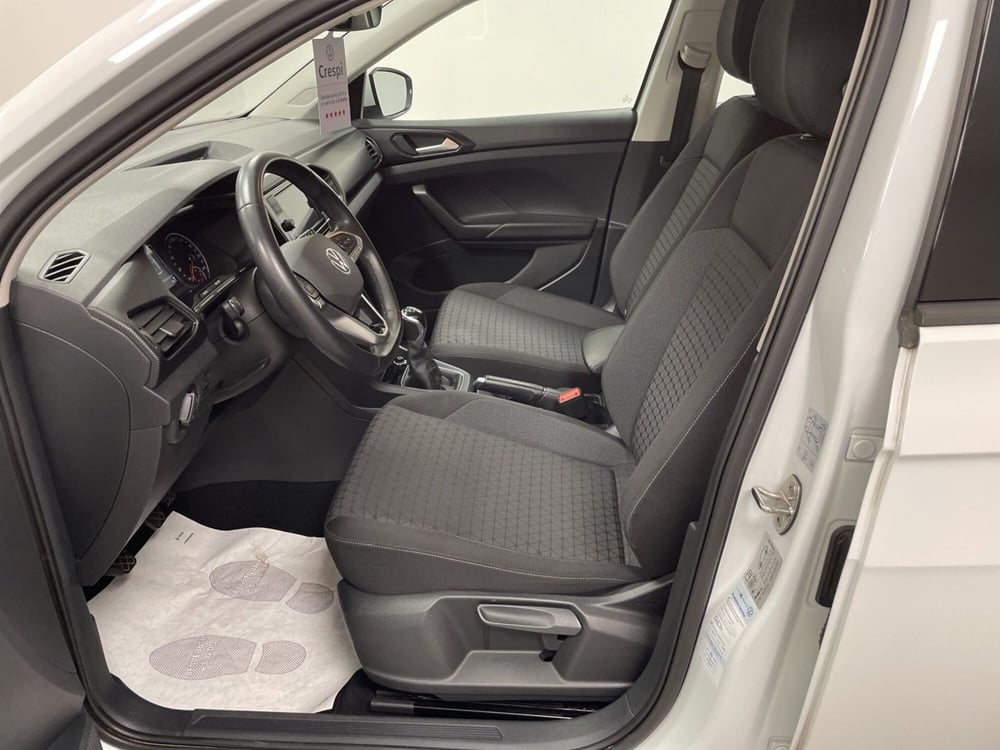 Volkswagen T-Cross usata a Varese (8)