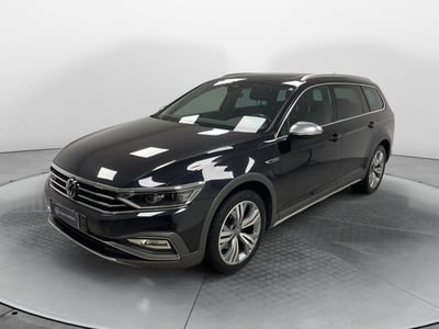 Volkswagen Passat Variant Alltrack 2.0 TDI 200 CV 4MOTION DSG del 2021 usata a Carnago