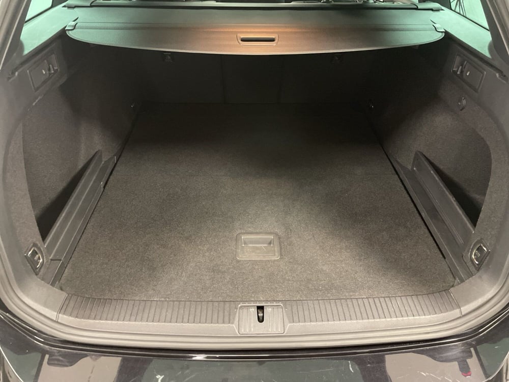Volkswagen Passat Variant usata a Varese (12)