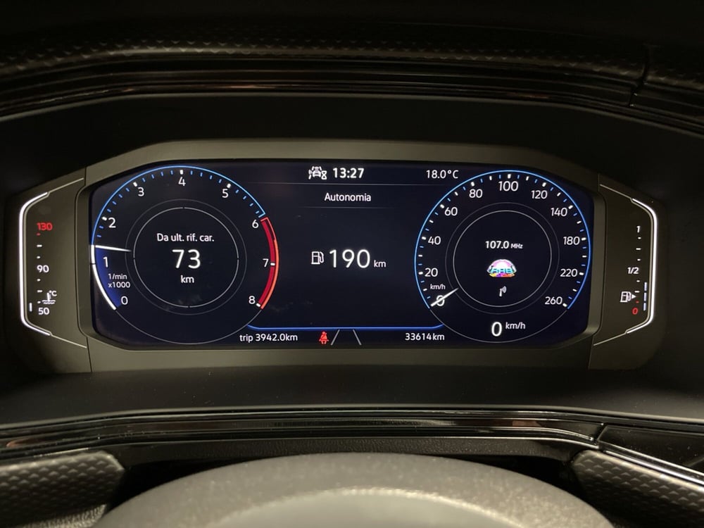 Volkswagen T-Cross usata a Varese (11)