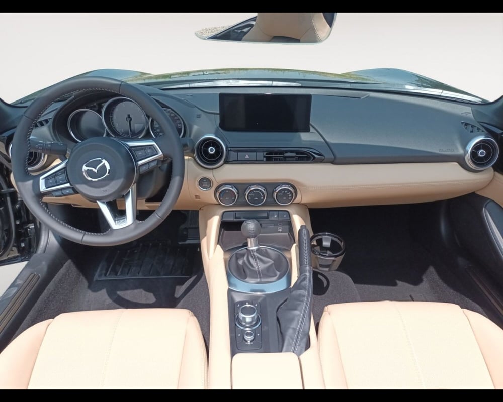 Mazda MX-5 nuova a Ravenna (10)