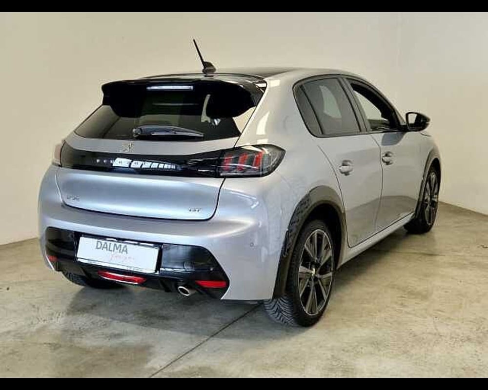 Peugeot 208 usata a Milano (4)