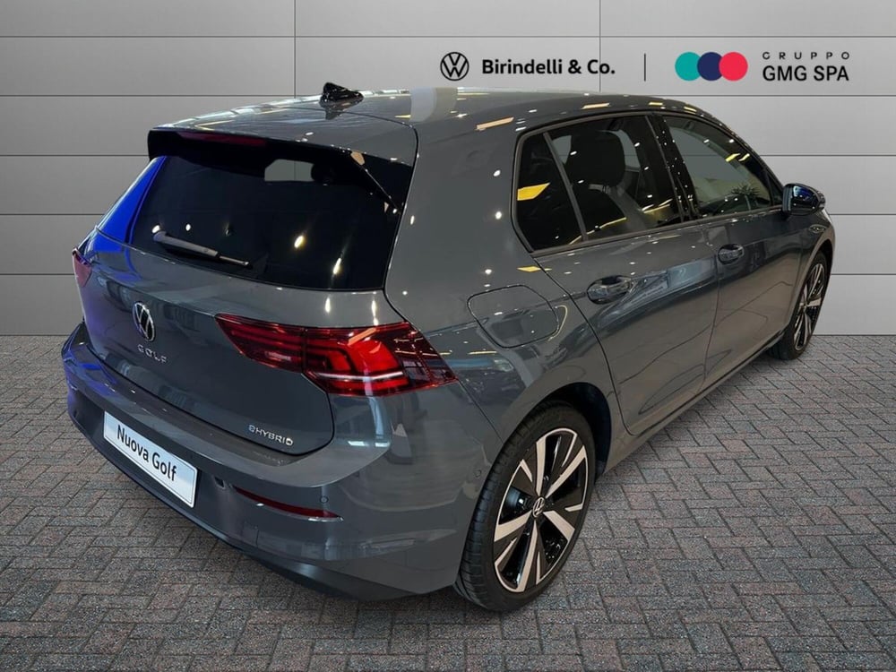 Volkswagen Golf nuova a Prato (3)