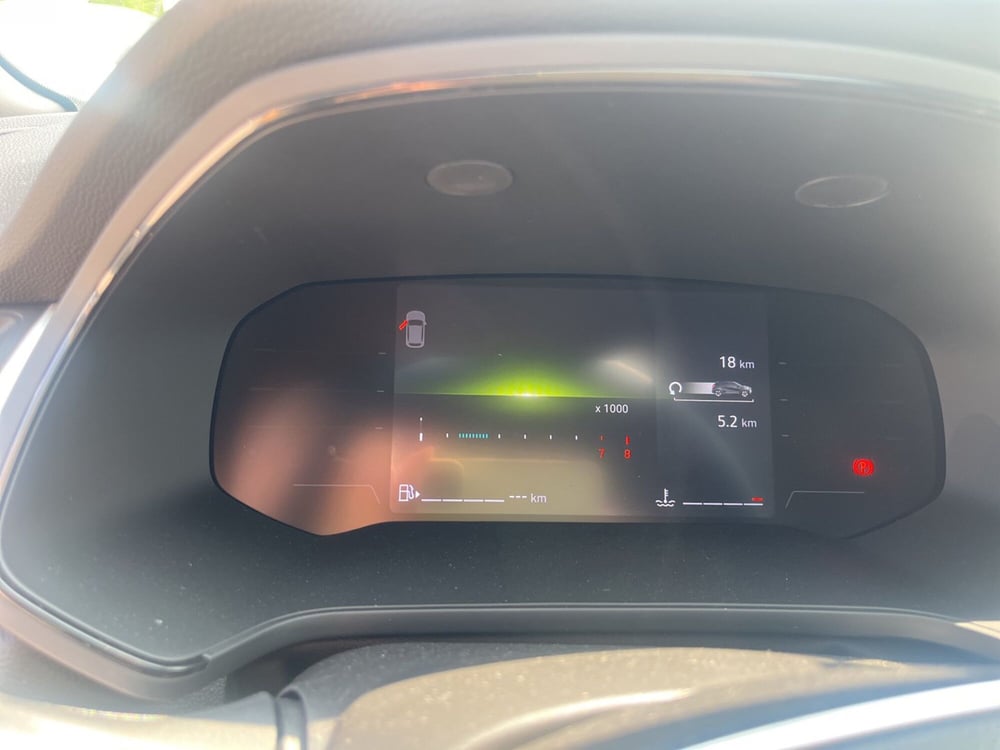 Renault Captur nuova a L'Aquila (17)
