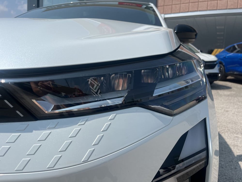 Renault Captur nuova a L'Aquila (9)