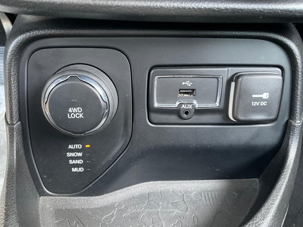 Jeep Renegade usata a Ancona (16)