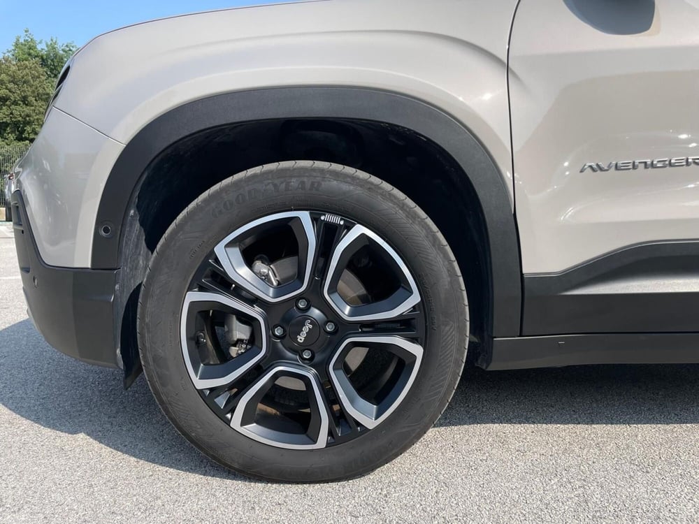 Jeep Avenger usata a Ancona (9)