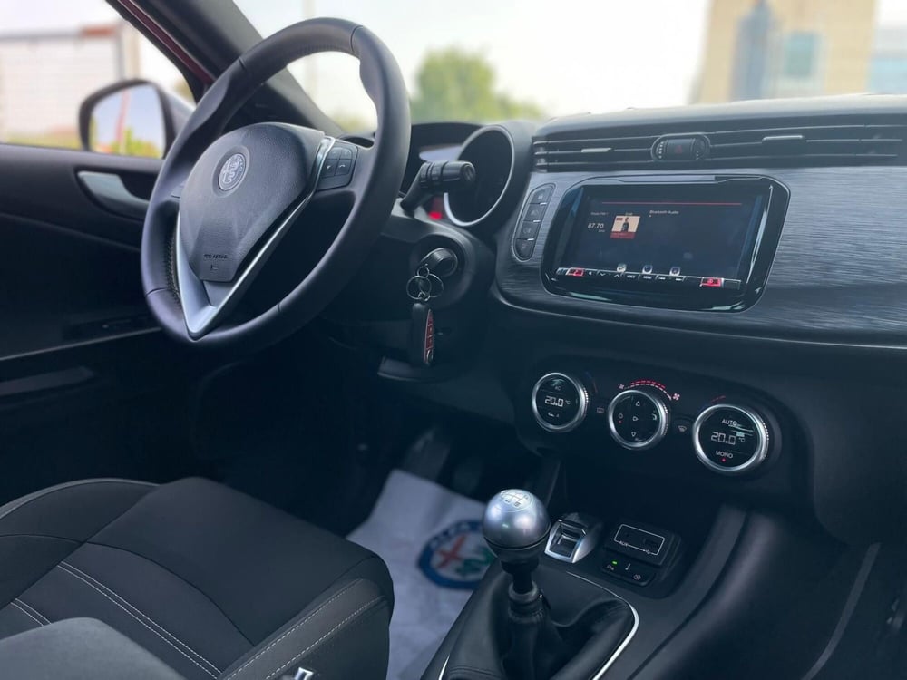 Alfa Romeo Giulietta usata a Ancona (19)