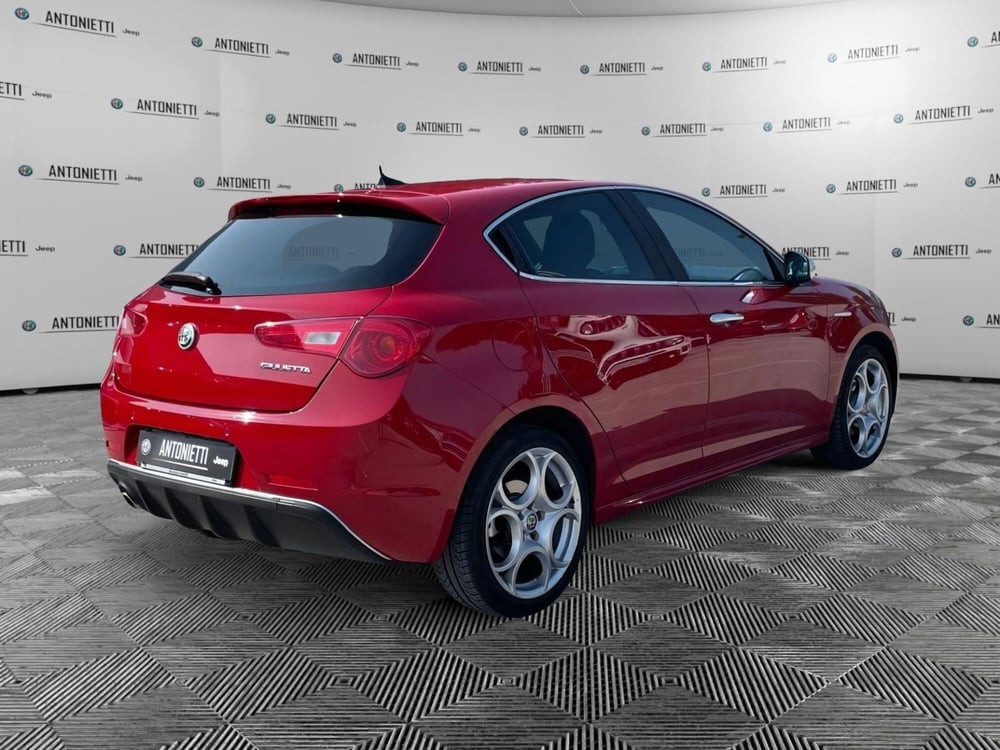 Alfa Romeo Giulietta usata a Ancona (5)