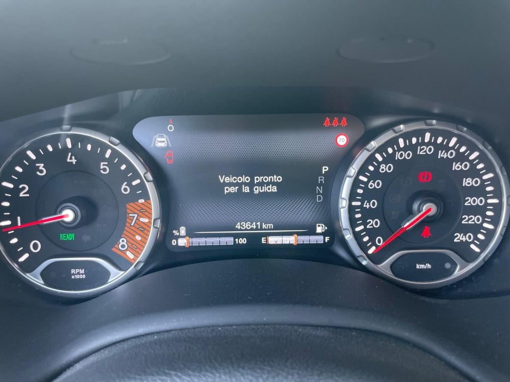 Jeep Renegade usata a Ancona (14)