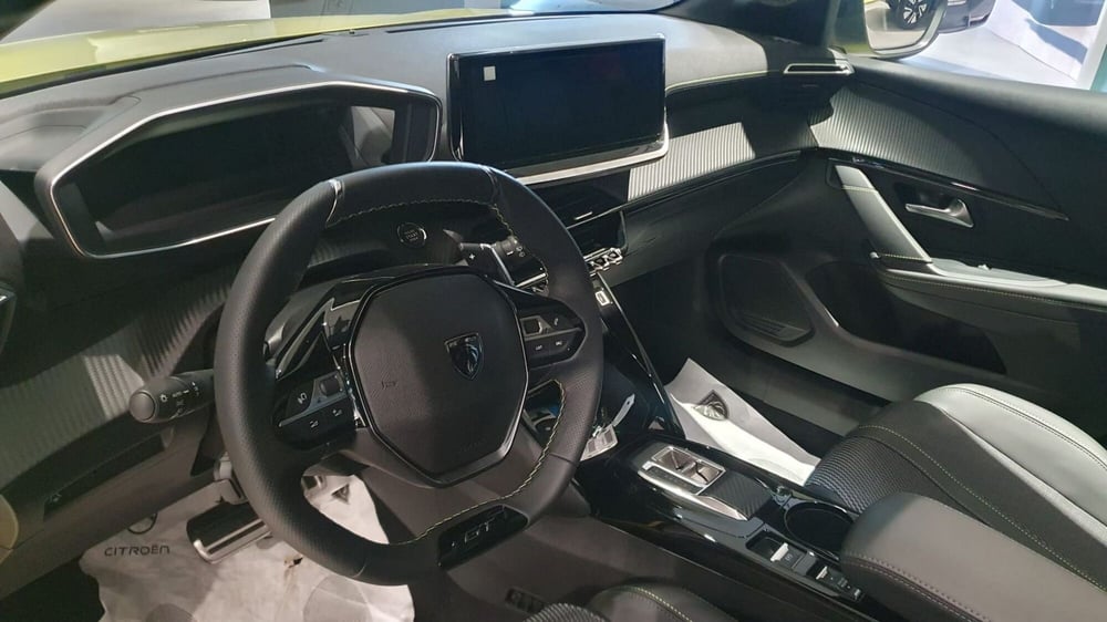 Peugeot 208 nuova a Frosinone (15)