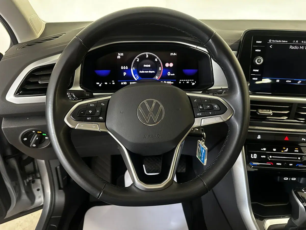 Volkswagen T-Roc usata a L'Aquila (12)