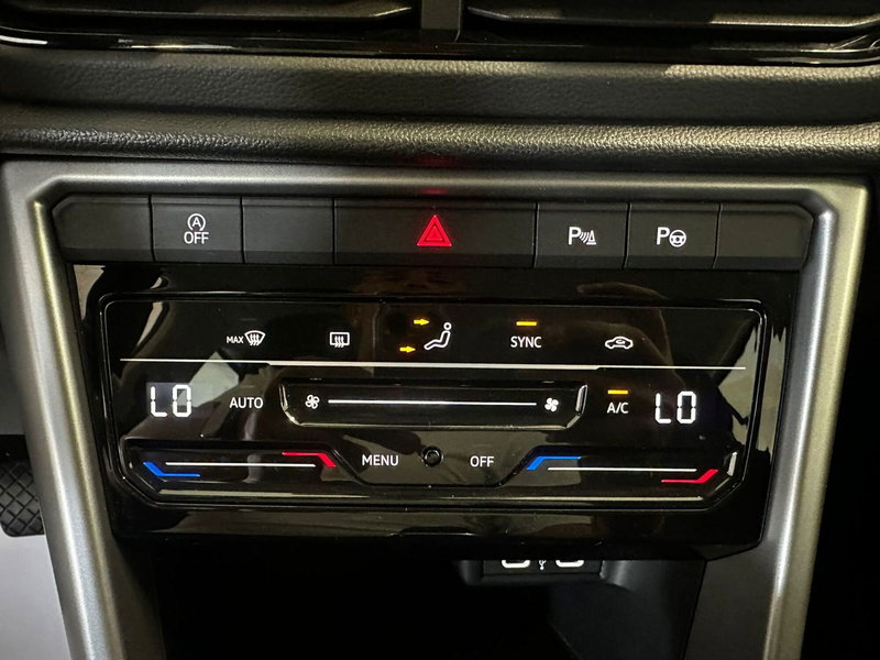 Volkswagen T-Roc usata a L'Aquila (16)