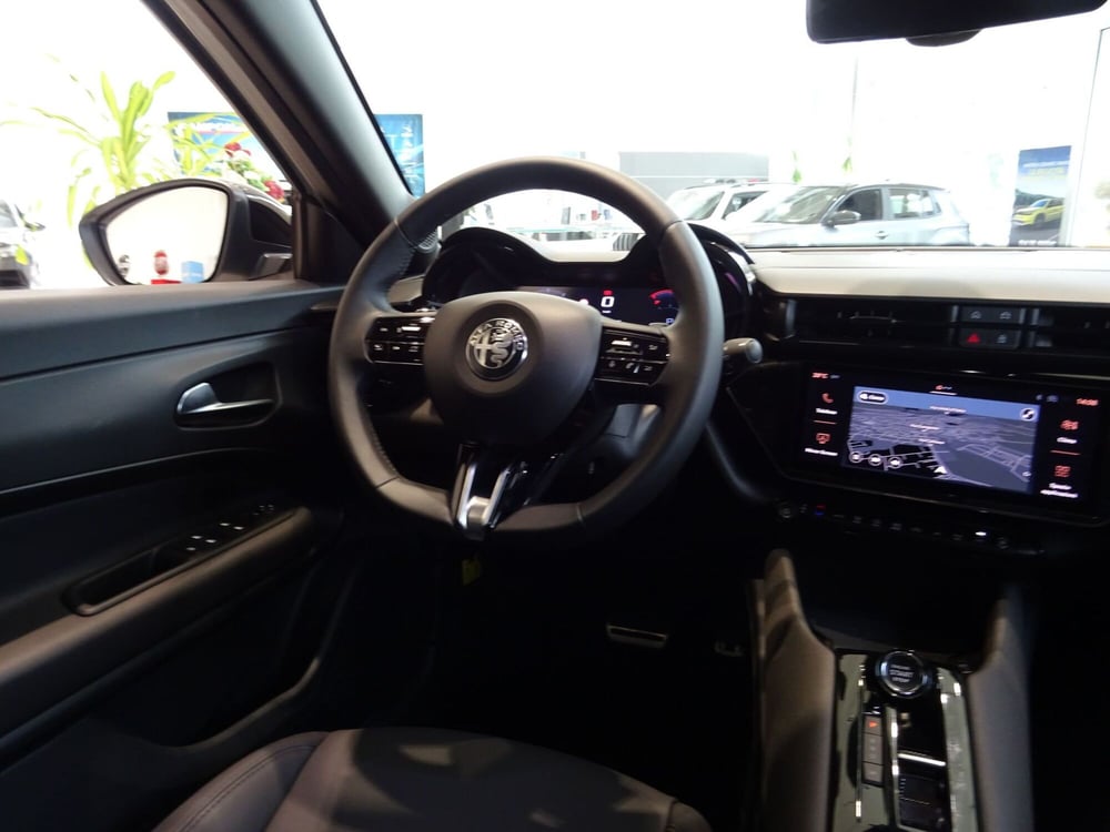 Alfa Romeo Junior nuova a Venezia (20)