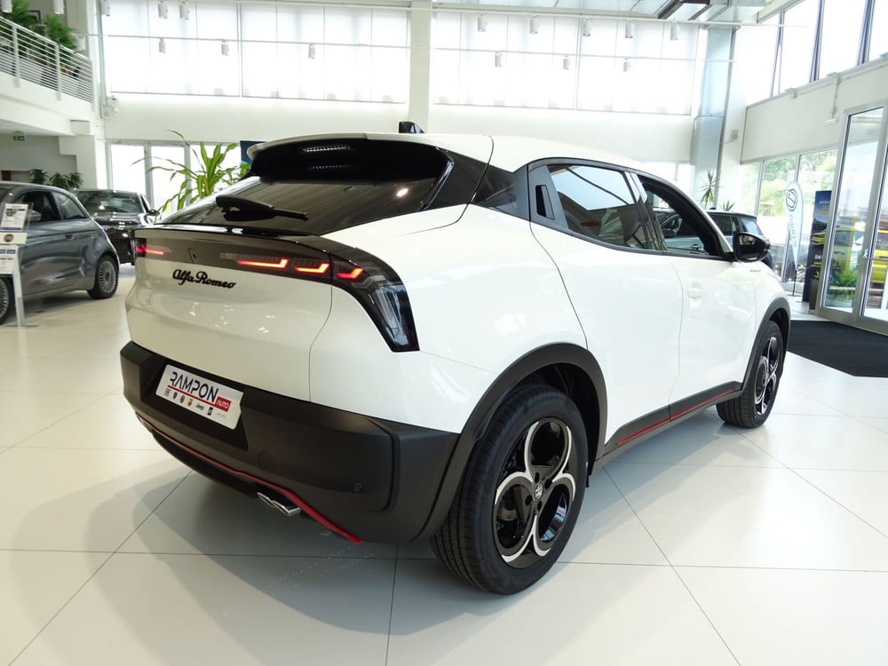 Alfa Romeo Junior nuova a Venezia (3)