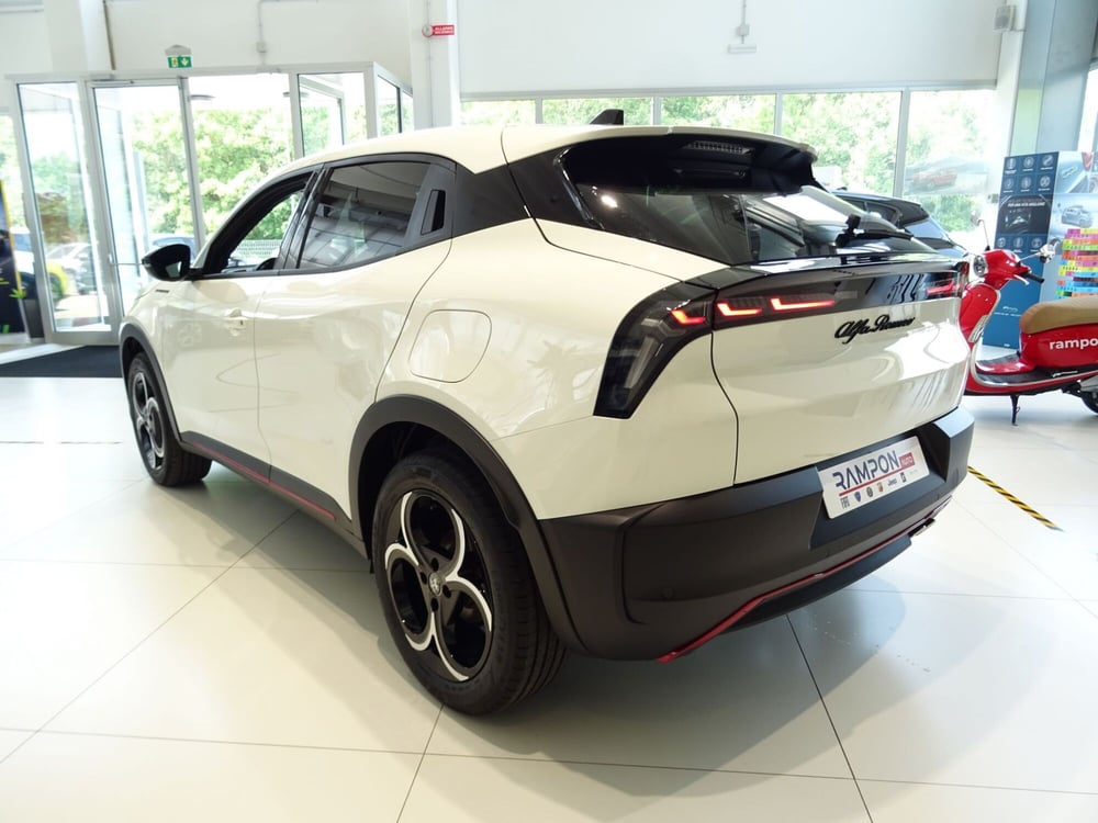 Alfa Romeo Junior nuova a Venezia (5)
