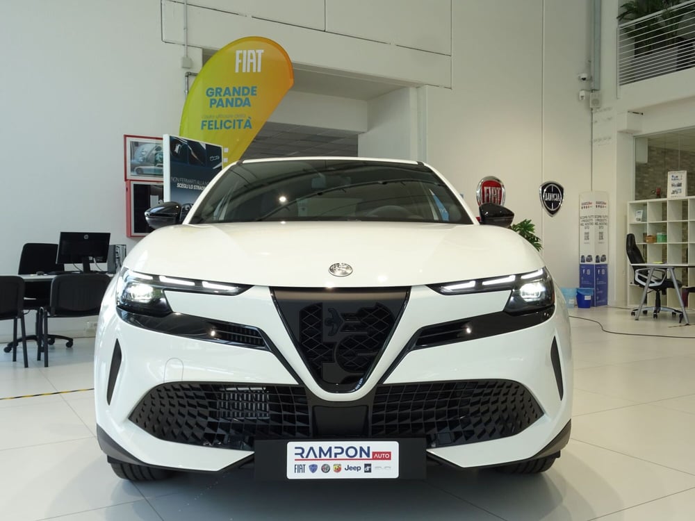 Alfa Romeo Junior nuova a Venezia (7)