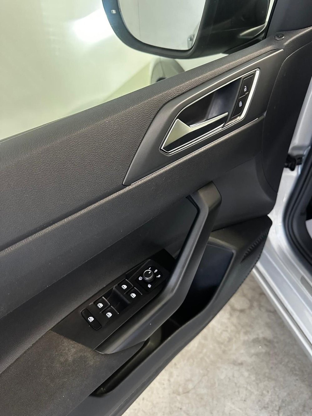 Volkswagen Taigo usata a L'Aquila (11)
