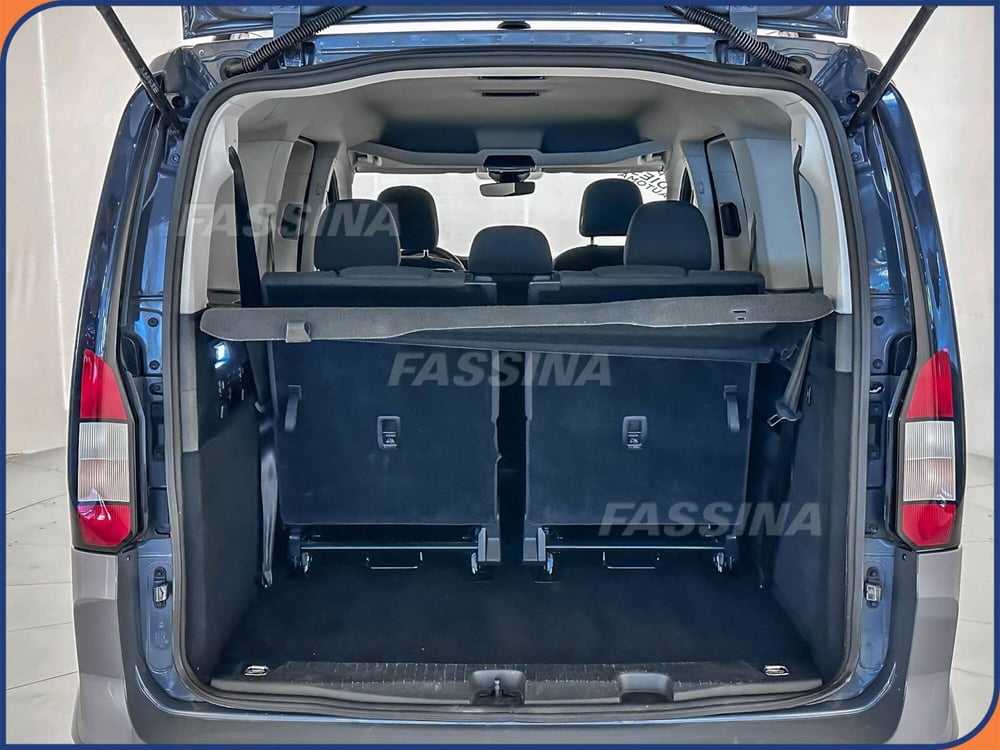 Ford Tourneo Connect usata a Milano (12)