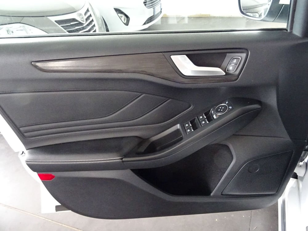 Ford Focus usata a Lucca (9)