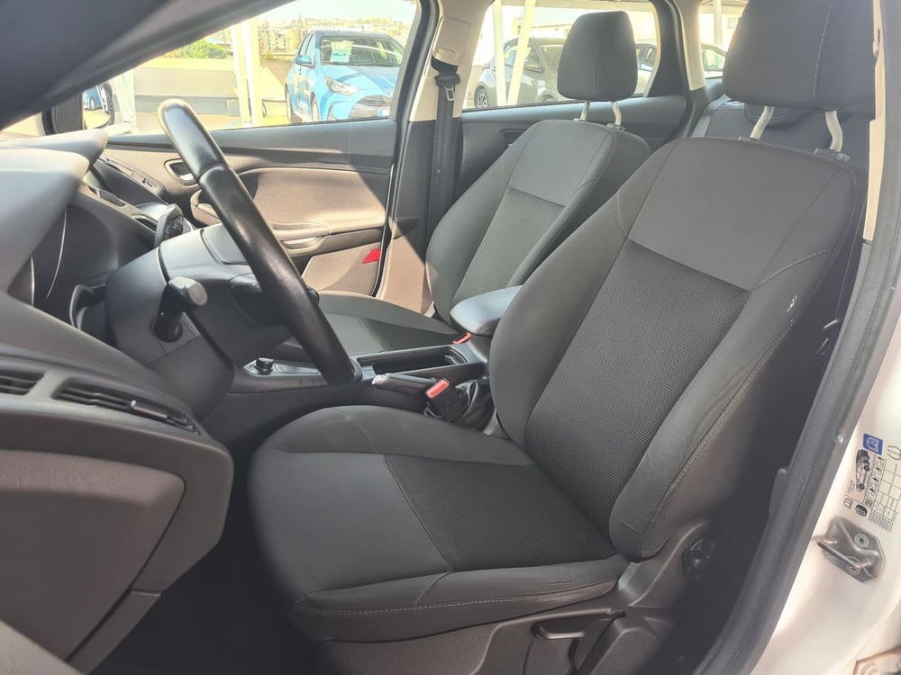 Ford Focus Station Wagon usata a Cagliari (7)