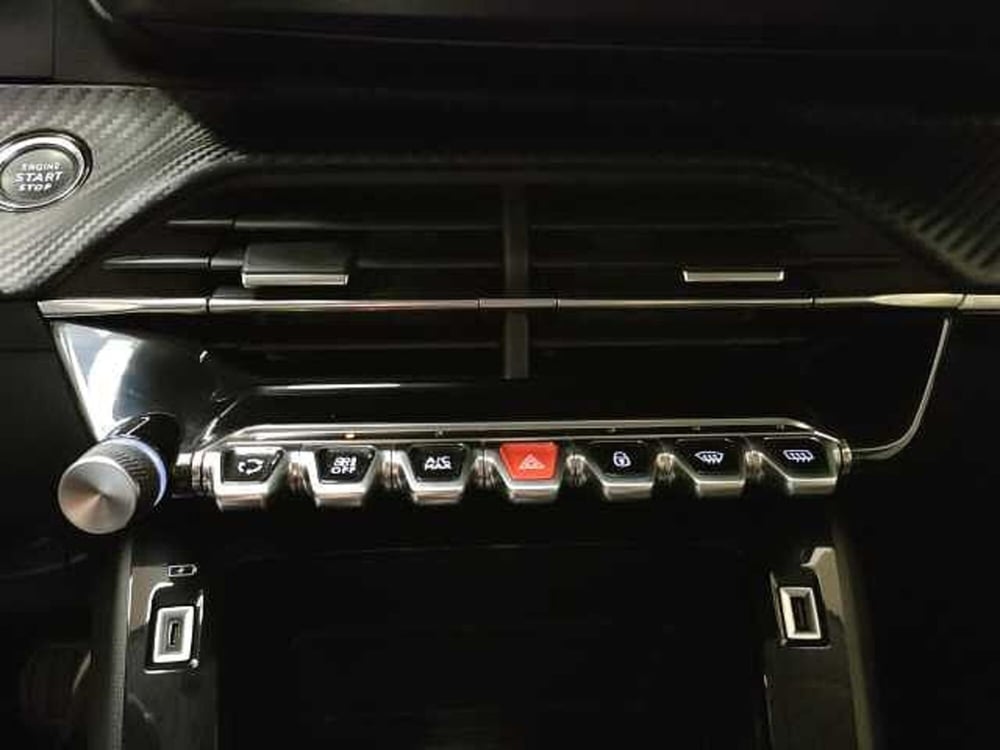 Peugeot 208 usata a Teramo (20)