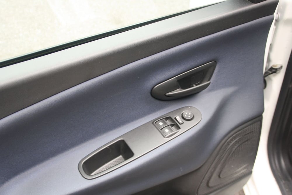 Lancia Ypsilon usata a Catania (12)