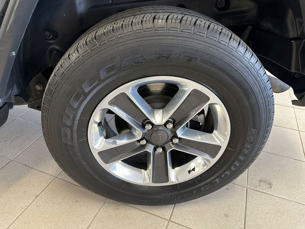 Jeep Wrangler Unlimited usata a Arezzo (17)