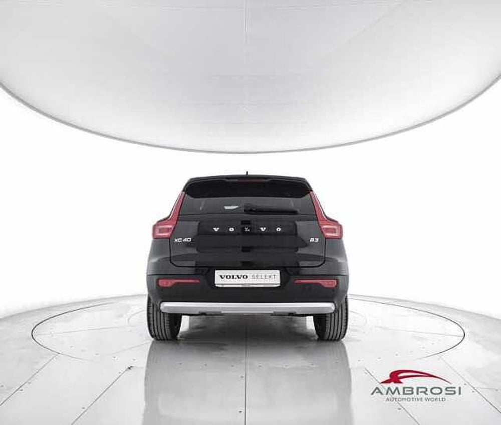 Volvo XC40 usata a Perugia (6)