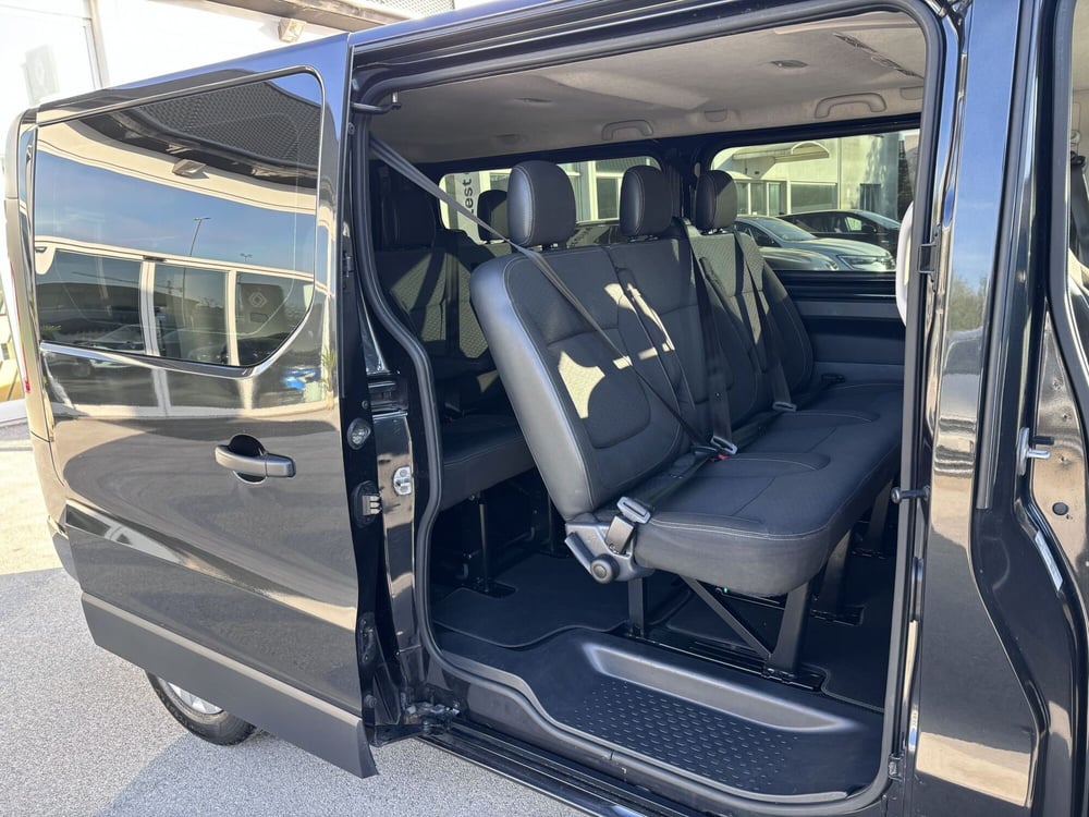 Opel Vivaro Furgone usata a Ancona (12)
