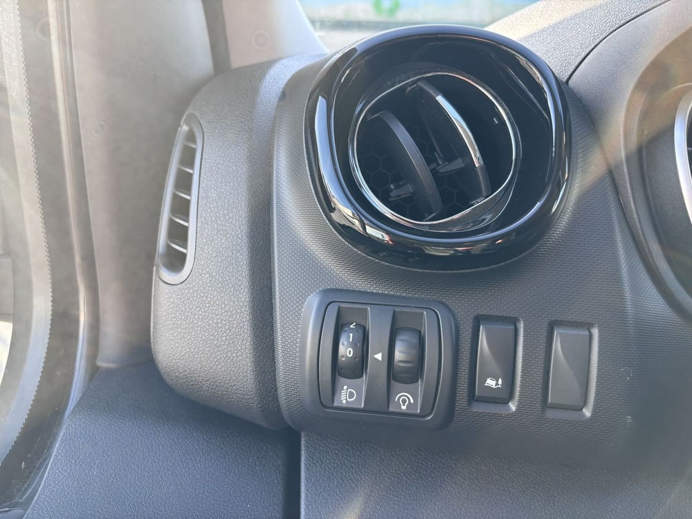Opel Vivaro Furgone usata a Ancona (14)
