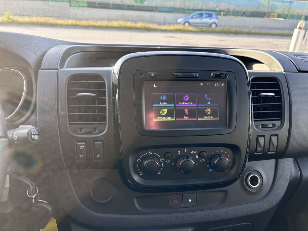 Opel Vivaro Furgone usata a Ancona (16)