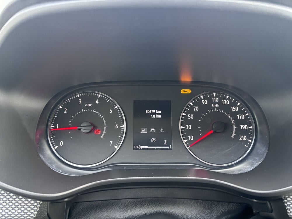 Dacia Sandero usata a Ancona (15)
