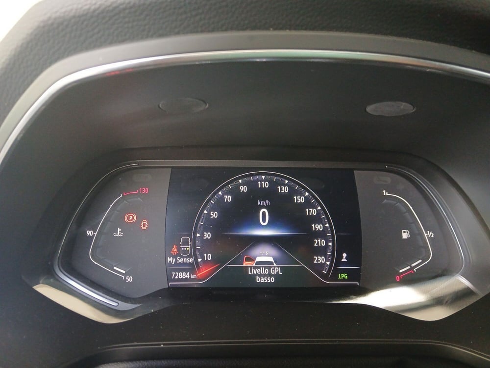Renault Captur usata a Latina (15)