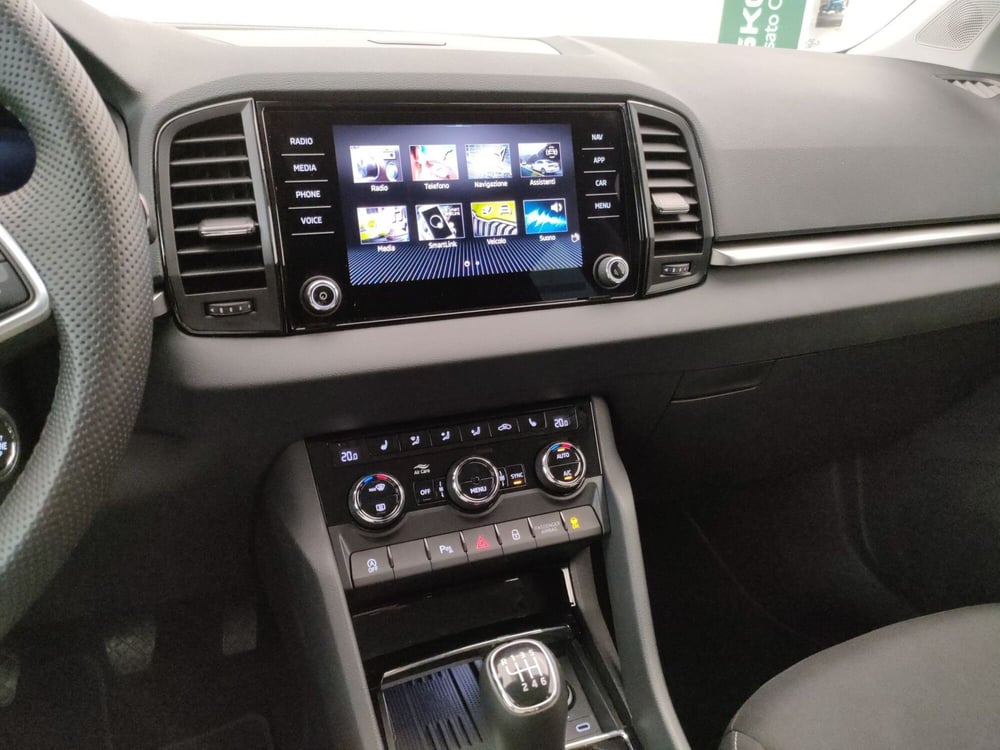 Skoda Karoq usata a Varese (14)