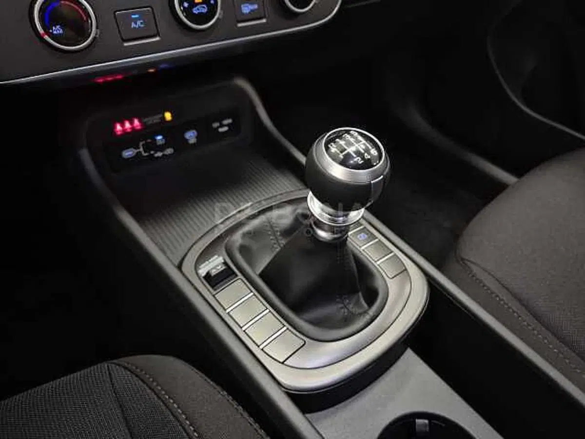Hyundai Kona nuova a Vicenza (12)