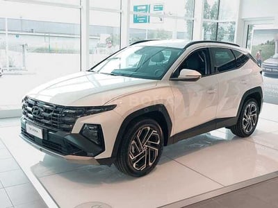Hyundai Tucson 1.6 hev Exellence 2wd auto nuova a Vicenza
