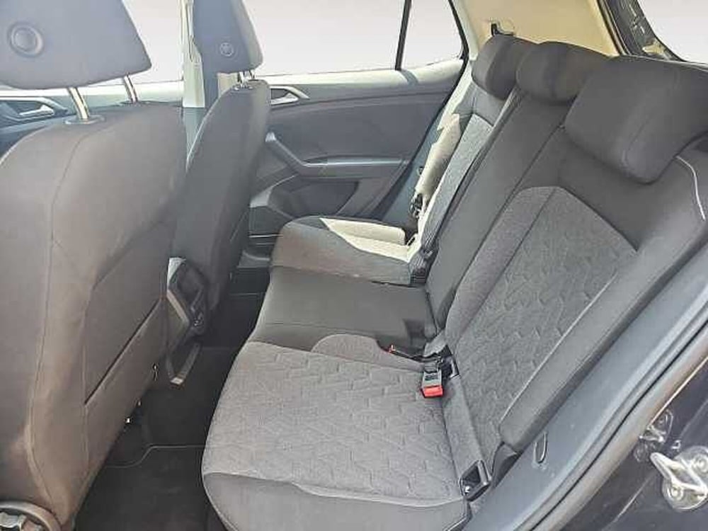 Volkswagen T-Cross usata a Lecco (18)