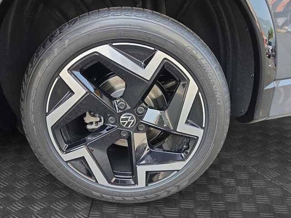 Volkswagen Tiguan nuova a Lecco (14)