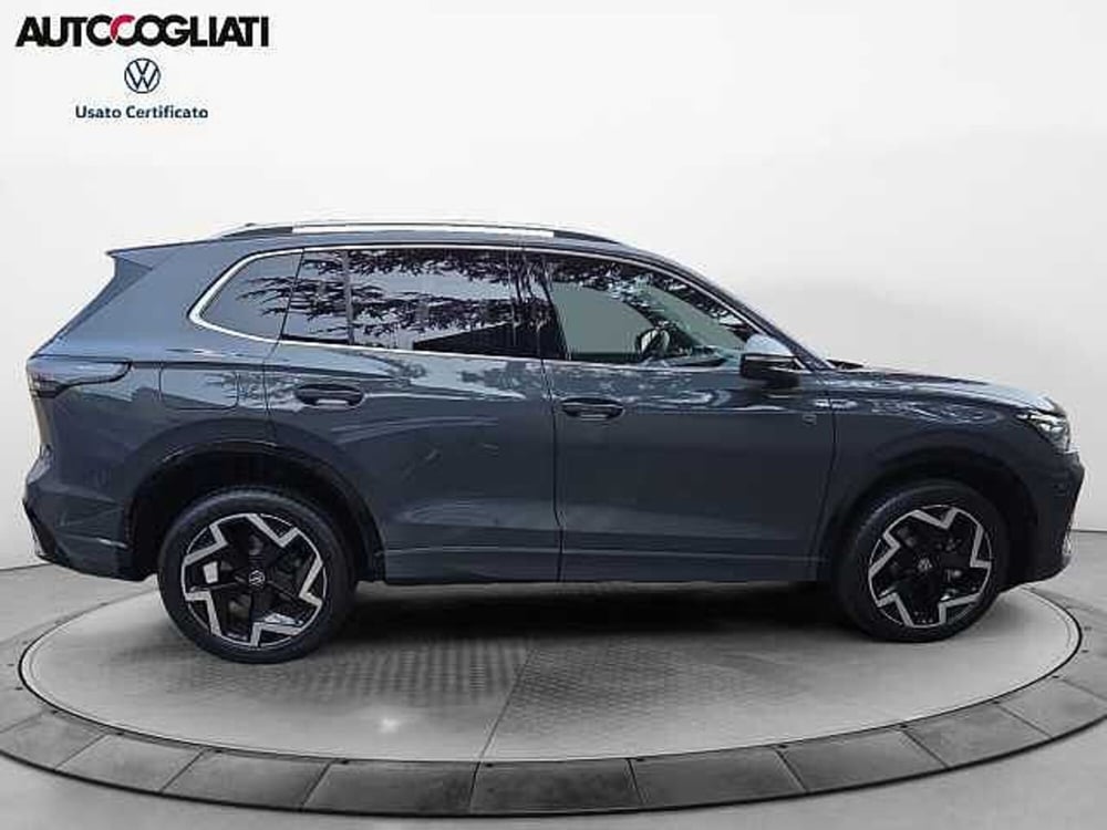 Volkswagen Tiguan nuova a Lecco (4)