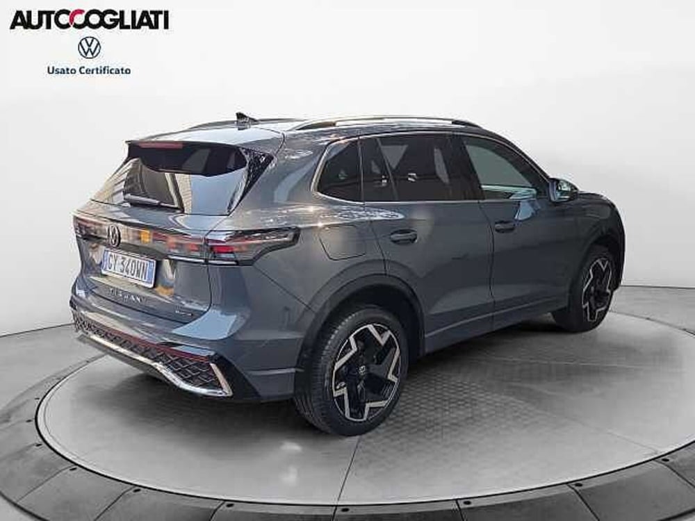 Volkswagen Tiguan nuova a Lecco (5)