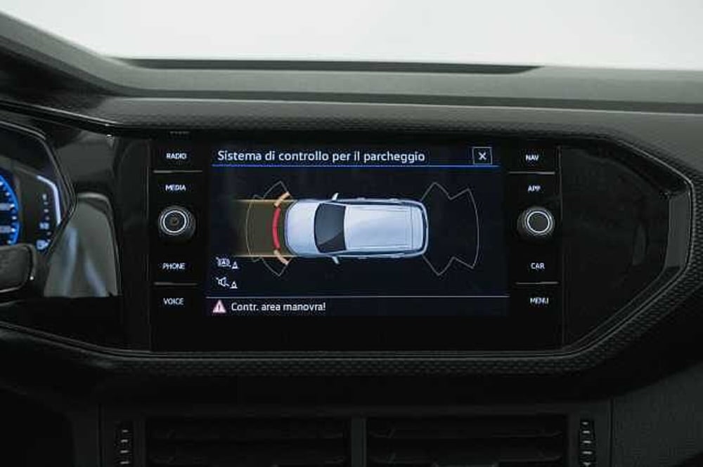 Volkswagen T-Cross usata a Como (14)