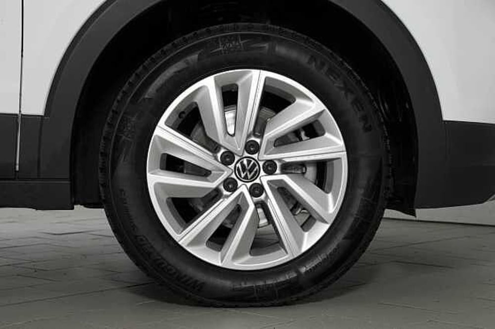 Volkswagen T-Cross usata a Como (9)