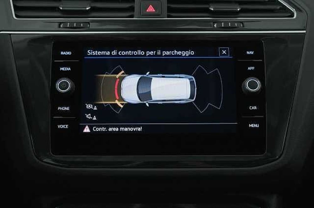 Volkswagen Tiguan usata a Como (17)