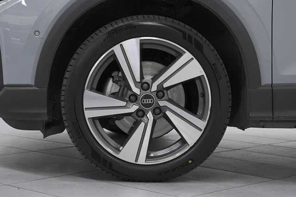 Audi Q2 usata a Como (12)