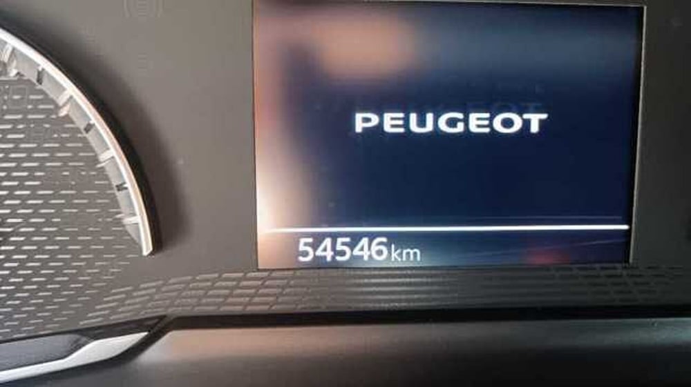 Peugeot 2008 usata a Milano (6)